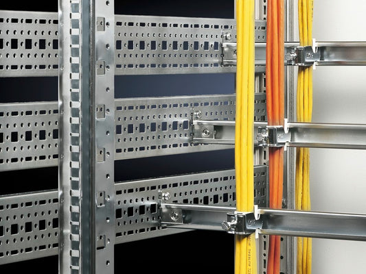 Rittal TS 7091.100 Haltewinkel C-Profil zur Befestigung am horizontalen Profil