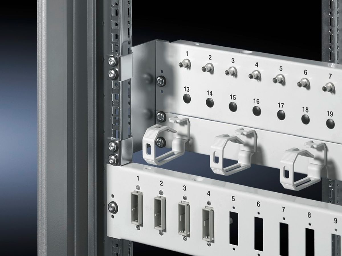 Rittal DK 7246.400, Adaptor, 3 U Depth offset 100 mm